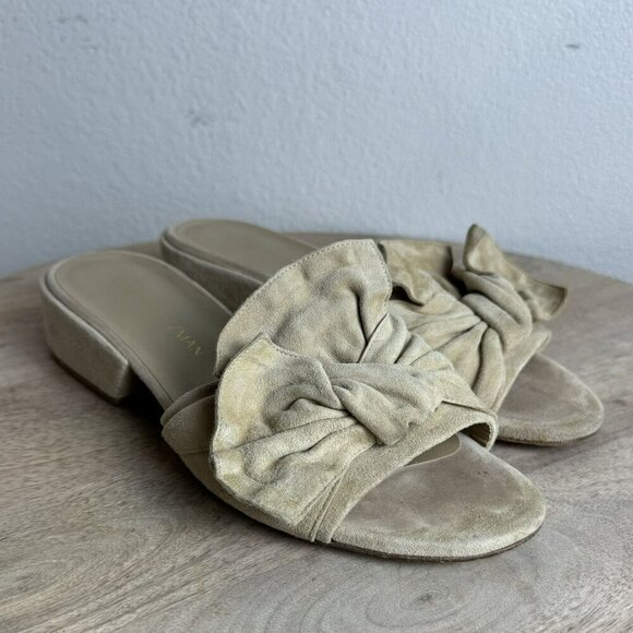 Stuart Weitzman Giftwray Bow Beige Suede Heels slides‎ Womens Size 7.5M - Picture 1 of 9